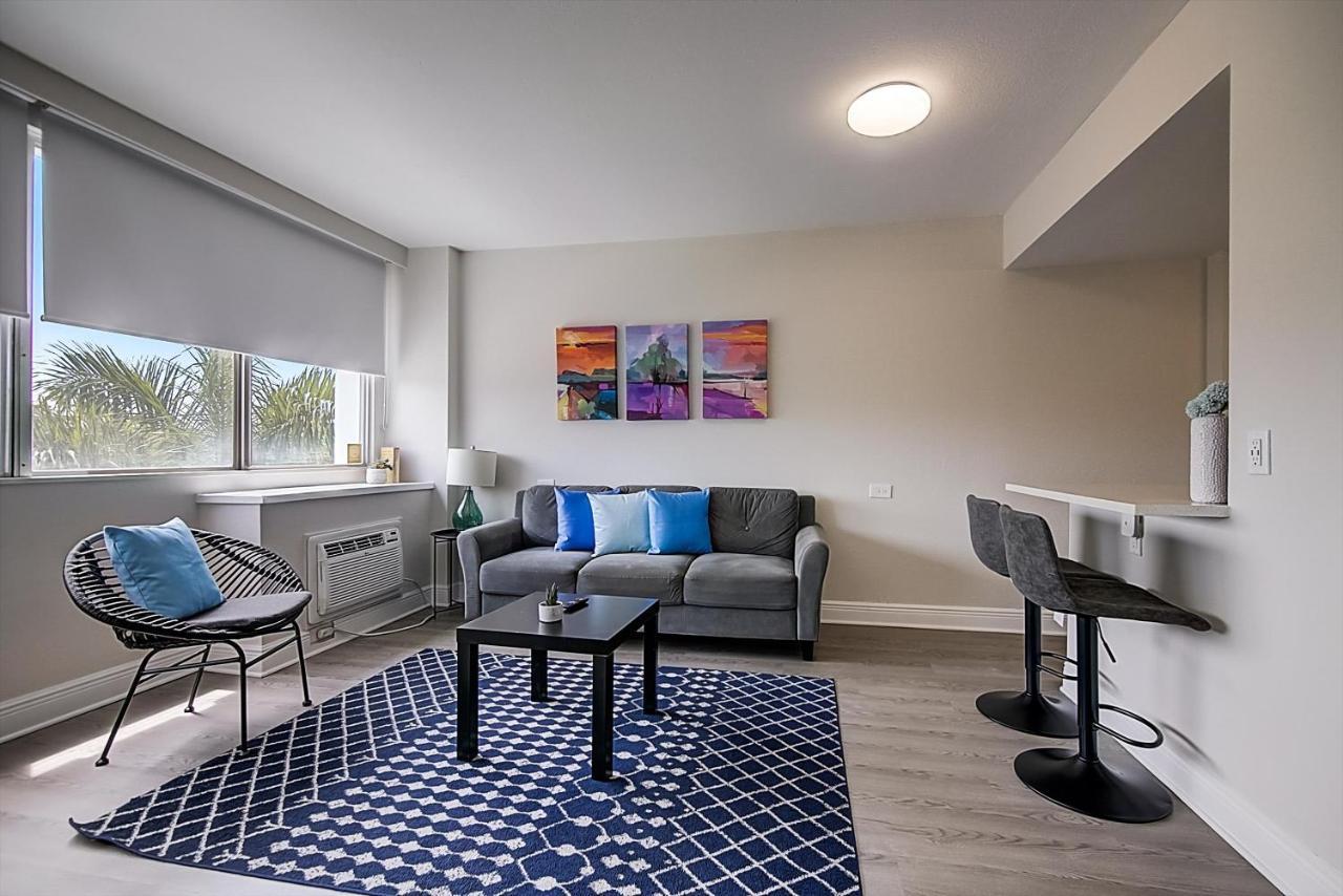 Frontdesk The Wayland Apts Downtown St Pete Lejlighed Saint Petersburg Eksteriør billede